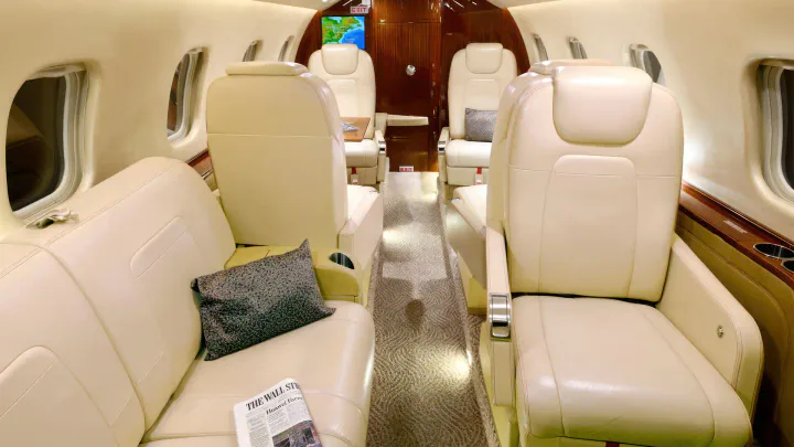 Learjet 60XR cabin reference view 2