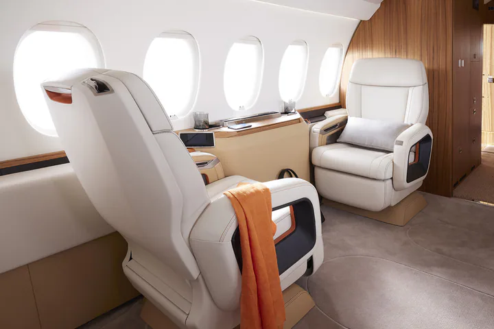 Falcon 6X cabin reference view 1