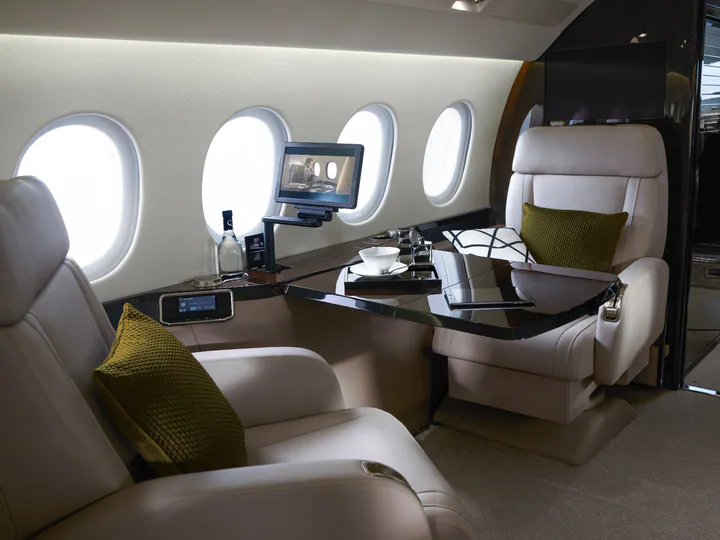 Falcon 900LX cabin reference view 1