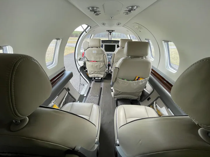 Eclipse 550 cabin reference view 1