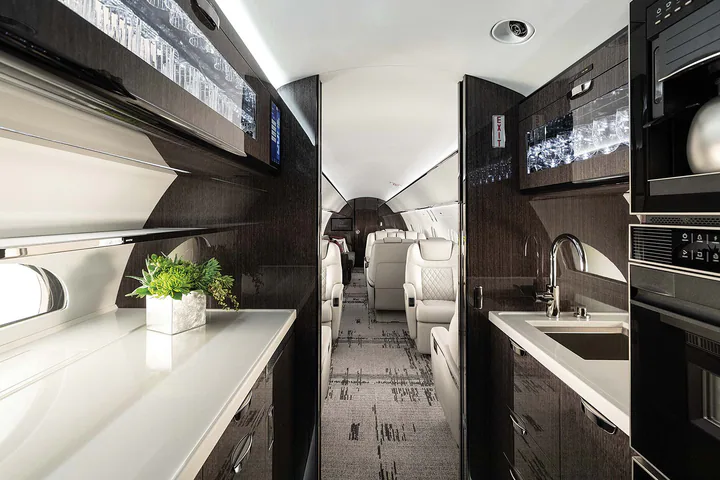 G650ER cabin reference view 1