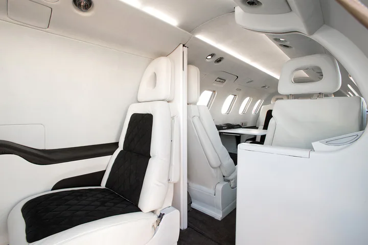 SyberJet SJ30i cabin reference view 1